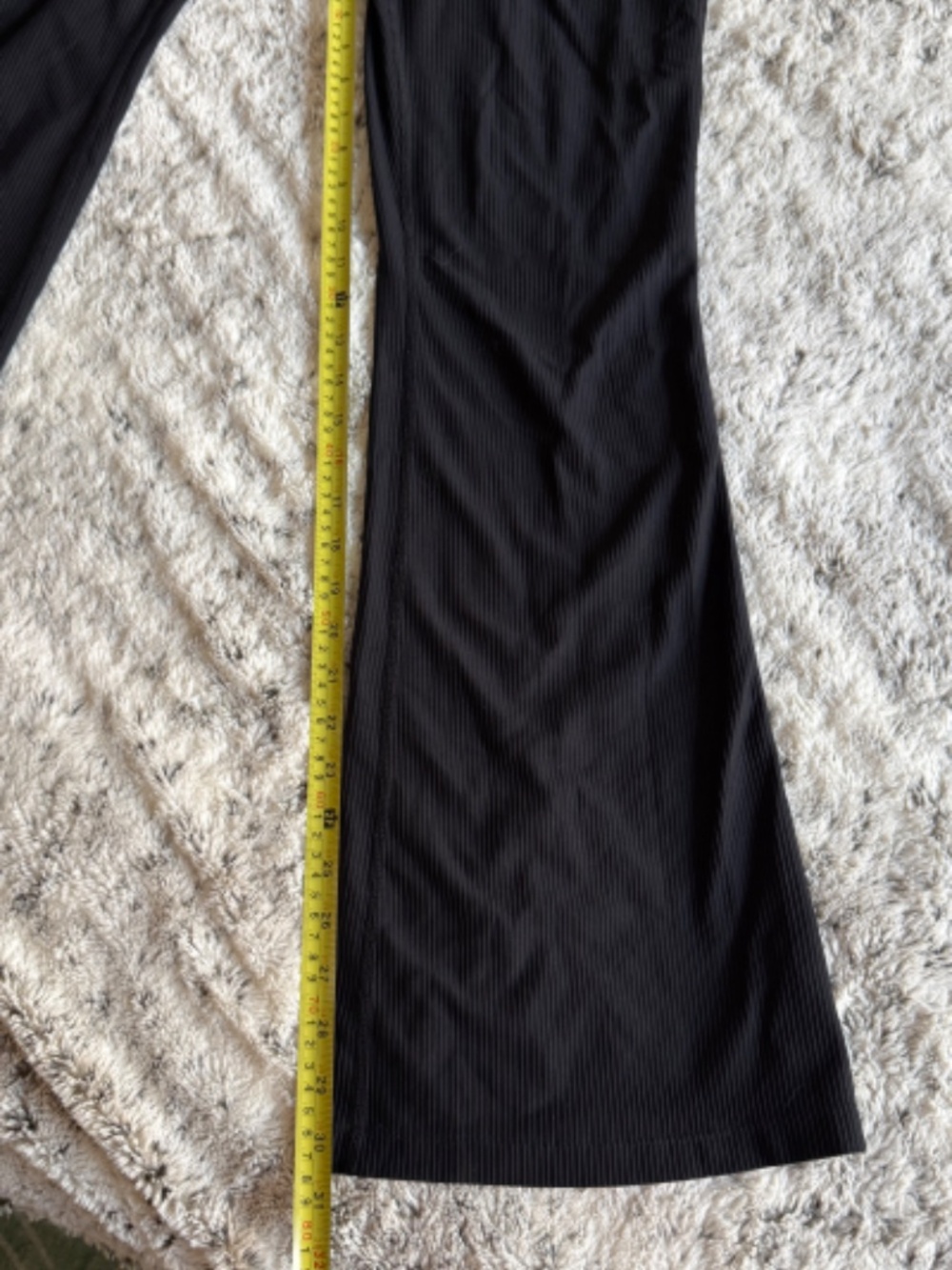 Old Navy Size S Ribbed Flare Leggings - Picture 2 of 5